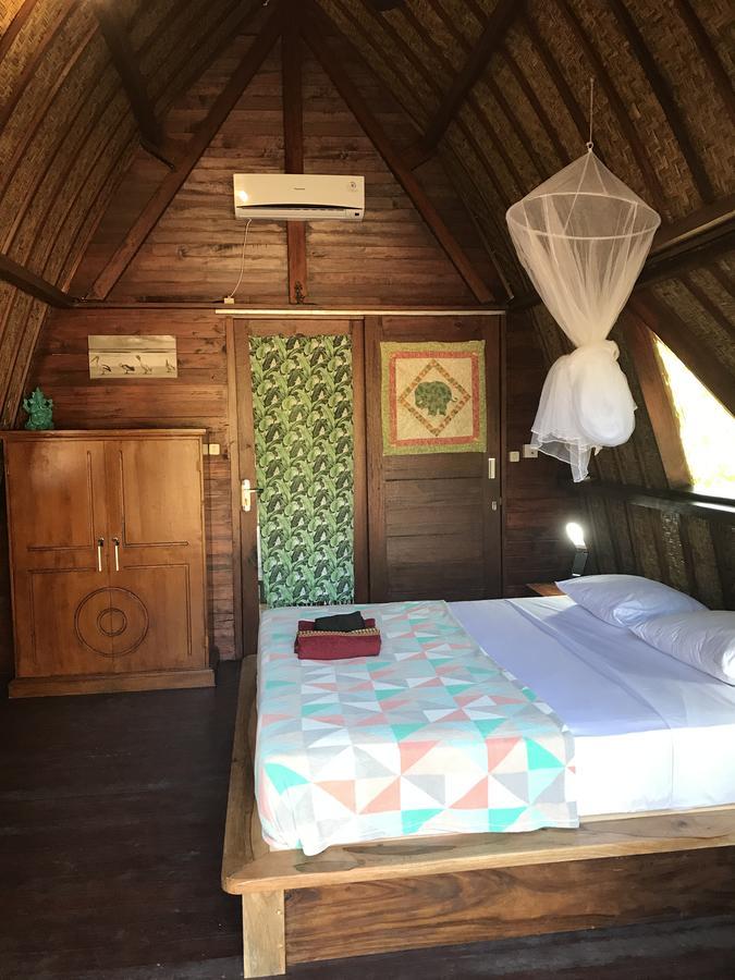 Meno Madia Bungalows Gili Meno Exterior photo