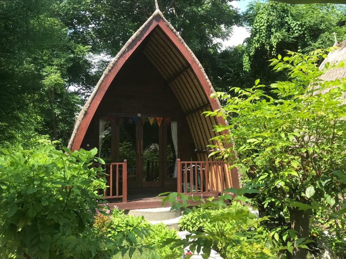Meno Madia Bungalows Gili Meno Exterior photo