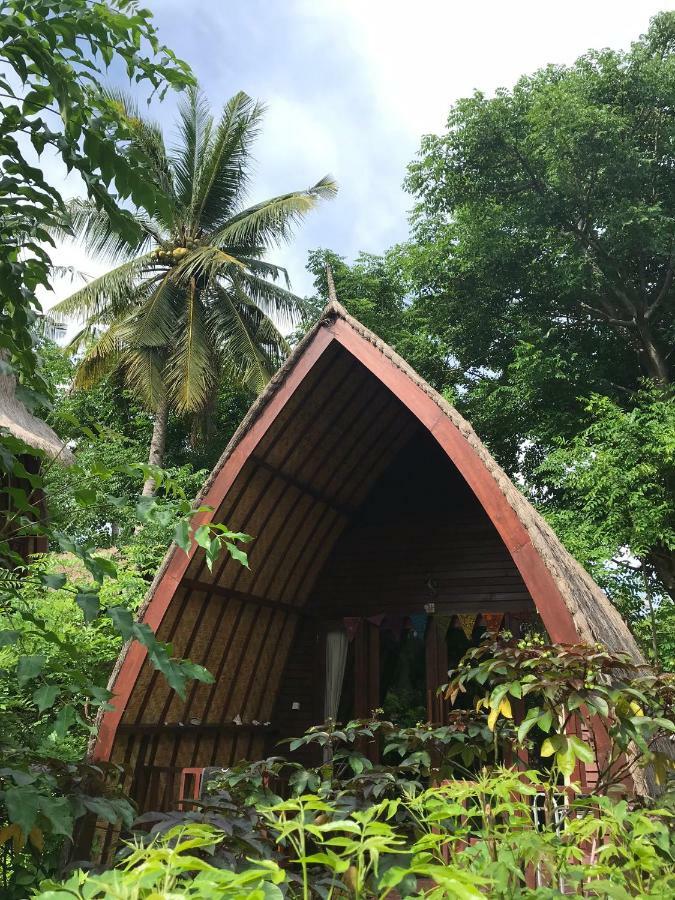 Meno Madia Bungalows Gili Meno Exterior photo