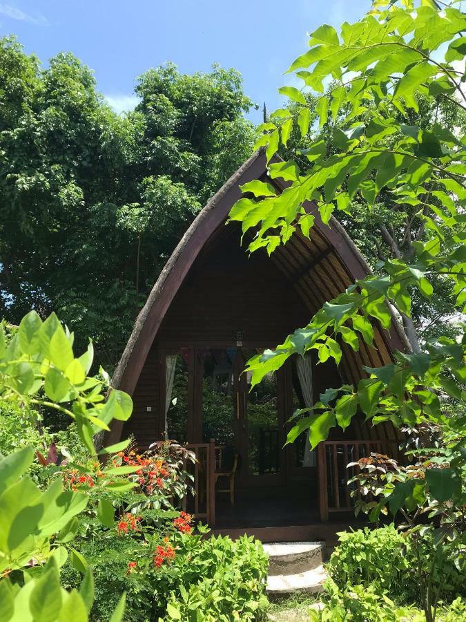Meno Madia Bungalows Gili Meno Exterior photo